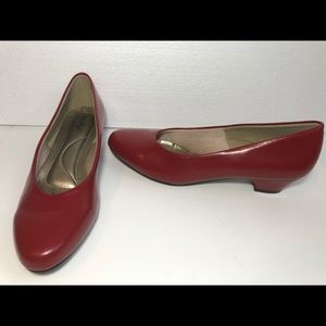 🛑SOLD🛑Soft Style Pointed Toe Comfort Shoes